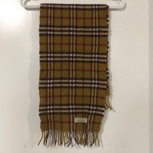 Burberry Wool scarf